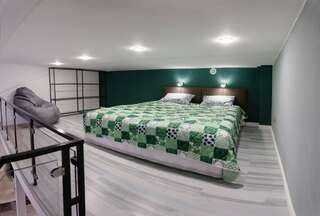 Апартаменты Gallery of stories Санкт-Петербург Cемейный номер с собственной ванной комнатой-2