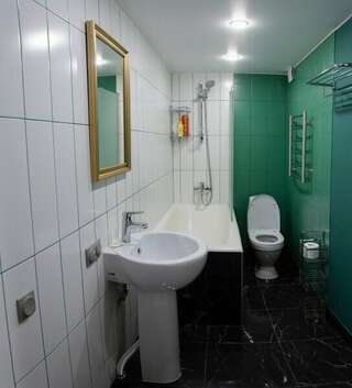 Апартаменты Gallery of stories Санкт-Петербург Cемейный номер с собственной ванной комнатой-6